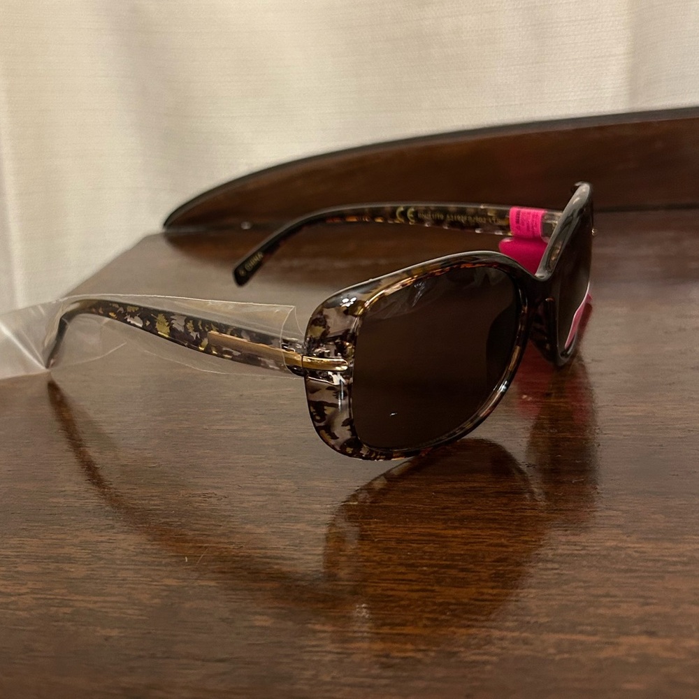 Betsey Johnson Black & Clear Leopard Patterned Sunglasses NWT - Picture 7 of 7